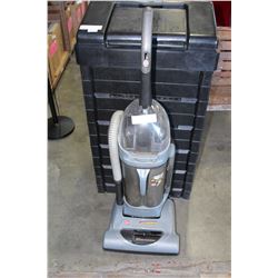 HOOVER WINDTUNNEL VACUUM