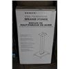 Image 1 : PAIR OF NEW SPEAKER STANDS IN BOX