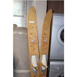 PAIR OF VINTAGE WOOD BOMARINE WATER SKIIS