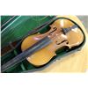 Image 3 : CASED VIOLIN