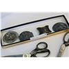 Image 2 : VINTAGE SCISSORS + LOT OF BELT BUCKLES