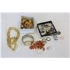 Image 1 : CASE OF GOLD TONE JEWELLRY AND BOX OF VARIOUS RINGS