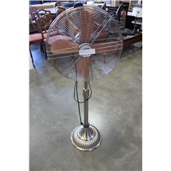 HAMPTON BAY ADJUSTABLE ROTATING FLOOR FAN