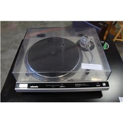 TECHNICS RECORD PLAYER