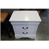 Image 1 : FLOOR MODEL HOME ELEGANCE 2-DRAWER WHITE NIGHTSTAND