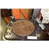 Image 2 : ANTIQUE TURNTABLE