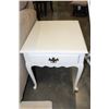 Image 1 : WHITE ENDTABLE