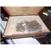 Image 2 : VINTAGE CIGAR BOX OF ASSORTED VINTAGE KEYS & OTHER