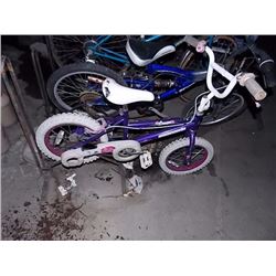 CHILD'S BIKE