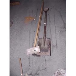 SHOVEL - D-HANDLE, HOE & DRYWALL SANDER