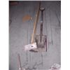 Image 1 : SHOVEL - D-HANDLE, HOE & DRYWALL SANDER