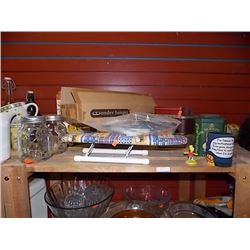SHELF LOT OF COLLECTABLE & HOUSE HOLD - INCLUDING MASONARY MUGS, COLLECTABE TINS AND MORE