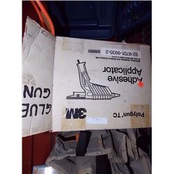 GLUE GUN IN BOX - PS