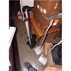 SPEAKER STANDS - 4 TTL - PS