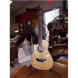 ACOUSTIC GUITAR - BEAVER CREEK - LEFT HANDED!!!