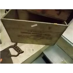 VINTAGE WOOD CRATE