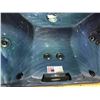 Image 2 : CAL SPA STORM PACIFIC RIM 100X100, MIST BASE, 51 STAINLESS STEEL JETS, LOUNGER, WATERFALL