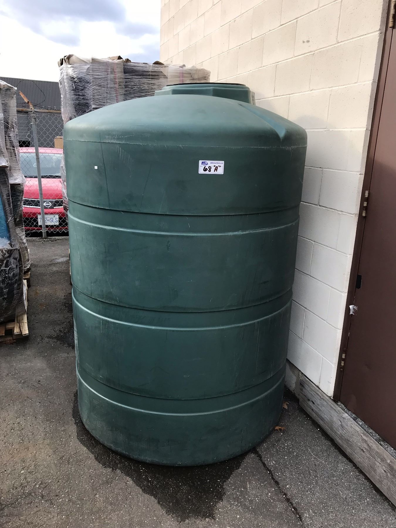 500 LITER GREEN PLASTIC STORAGE (WATER ONLY)