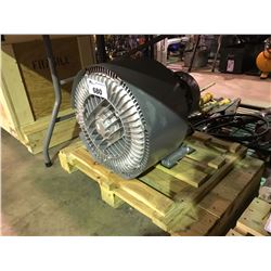 BUSCH HEAVY DUTY VACUUM PUMP/COMPRESSOR