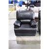 Image 2 : BRAND NEW 3 PIECE RECLINING LEATHER SOFA SET - SOFA, LOVESEAT, AND CHAIR