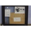 Image 1 : FRAMED SIGNED PHOTOGRAPH OF JOHN F. KENNEDY AND JACQUELINE KENNEDY