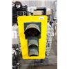 Image 1 : TRAFFIC SIGNAL LIGHT