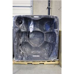 CAL SPA STORM CLOUDS ACRY 90X90, MIST BASE, 22 STAINLESS STEEL JETS, LOUNGER, WATERFALL CASCADE