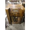 Image 2 : MAJESTIC (GRIGSBY-GRUNOW CO) MODEL 90? (1929), PLATE ON CHASSIS 90, INSIDE STICKER 91 & 92, WOOD