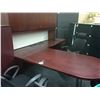 Image 3 : MAHOGANY KRUG 7.5' P-TOP L-SHAPE EXECUTIVE DESK WITH HUTCH