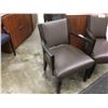 Image 2 : HDF GREY LEATHER MAHOGANY FRAME CLIENT CHAIR