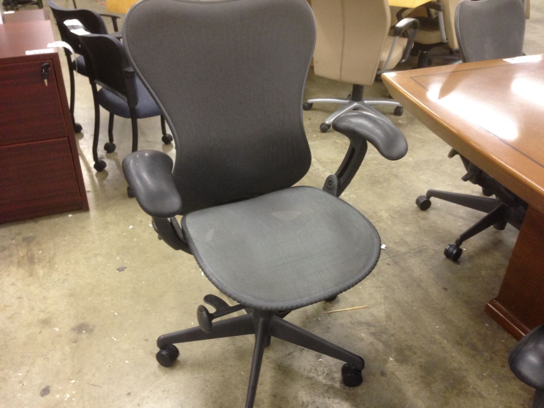 Herman miller mirra ergonomic office chair Clearance