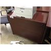 Image 2 : MAHOGANY 2 DRAWER LATERAL FILE CABINET