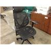 Image 2 : BLACK MESH BACK EURO STYLE FULLY ADJUSTABLE MULTILEVER HIGH BACK TASK CHAIR