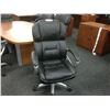 Image 2 : BLACK TUFTED LEATHER HIGH BACK EXECUTIVE CHAIR