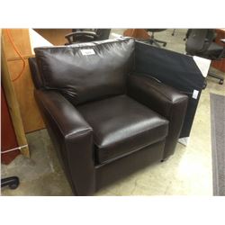 BROWN LEATHER CLUB STYLE RECEPTION CHAIR