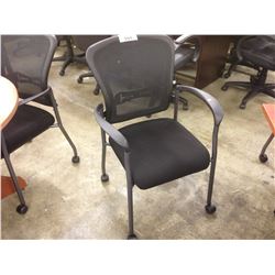 BLACK MESH BACK LOOP ARM MOBILE CLIENT CHAIR