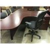 Image 3 : MAHOGANY 6' X 6' P-TOP L-SHAPE EXECUTIVE DESK