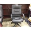 Image 2 : BLACK LEATHER LOOP ARM HIGH BACK EXECUTIVE CHAIR