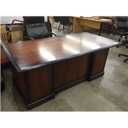 STRATFORD MAHOGANY 6' X 3' TRADITIONAL EXECUTIVE DESK