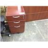 Image 2 : CHERRY 6' CREDENZA C/W HUTCH AND 6' PERSONAL STORAGE UNIT AND 3 DRAWER MOBILE PEDISTAL