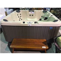SANDBAR 90 X 90, 4 PILLOWS, WATERFALL CASCADE, 5BHP 2 SPD 60HZ, 5.0 BHP 1SPD, PURE SILK OZONATOR,