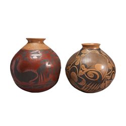 Casa Grandes | Lot of 2 Casa Grandes black and red pots (desc) Larger piece: Nicolas Silveira, small