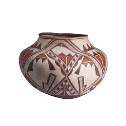 Zuni | Black, White, Red Pot with Geometric Design