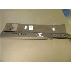 NEW BLACK MACHETTE WITH CASE