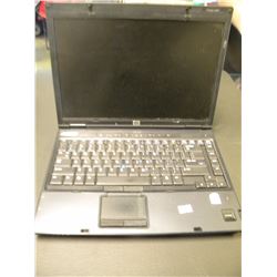 HP LAPTOP (NO CHARGER)