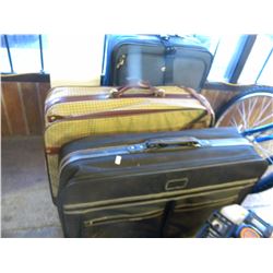 3 SETS OF LUGGAGE
