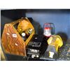 Image 1 : TOOLBOX AND MISC/CONVERTER/2 LAMPS
