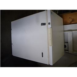 SMALL WHITE FRIGIDARE CHEST FREEZER