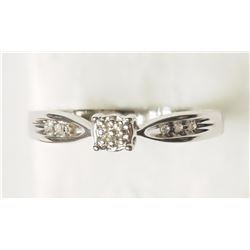 #29-10KT WHITE GOLD DIAMOND(0.12CT)RING