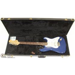 FENDER SQUIRE STRAT ELECTRIC GUITAR W/